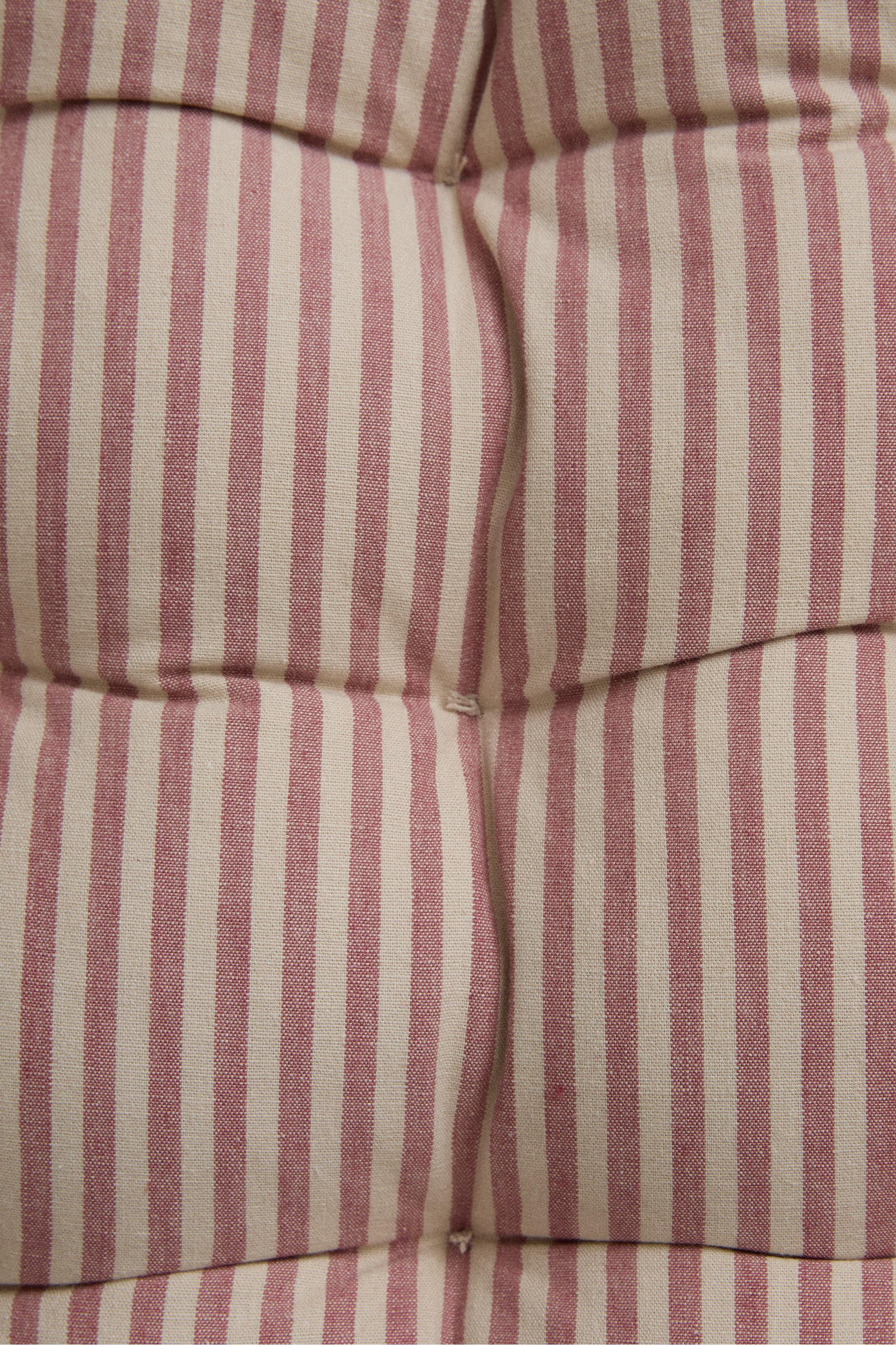 STRIPED SEAT CUSHION